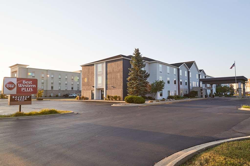 Best Western Plus Bourbonnais Hotel & Suites Εξωτερικό φωτογραφία