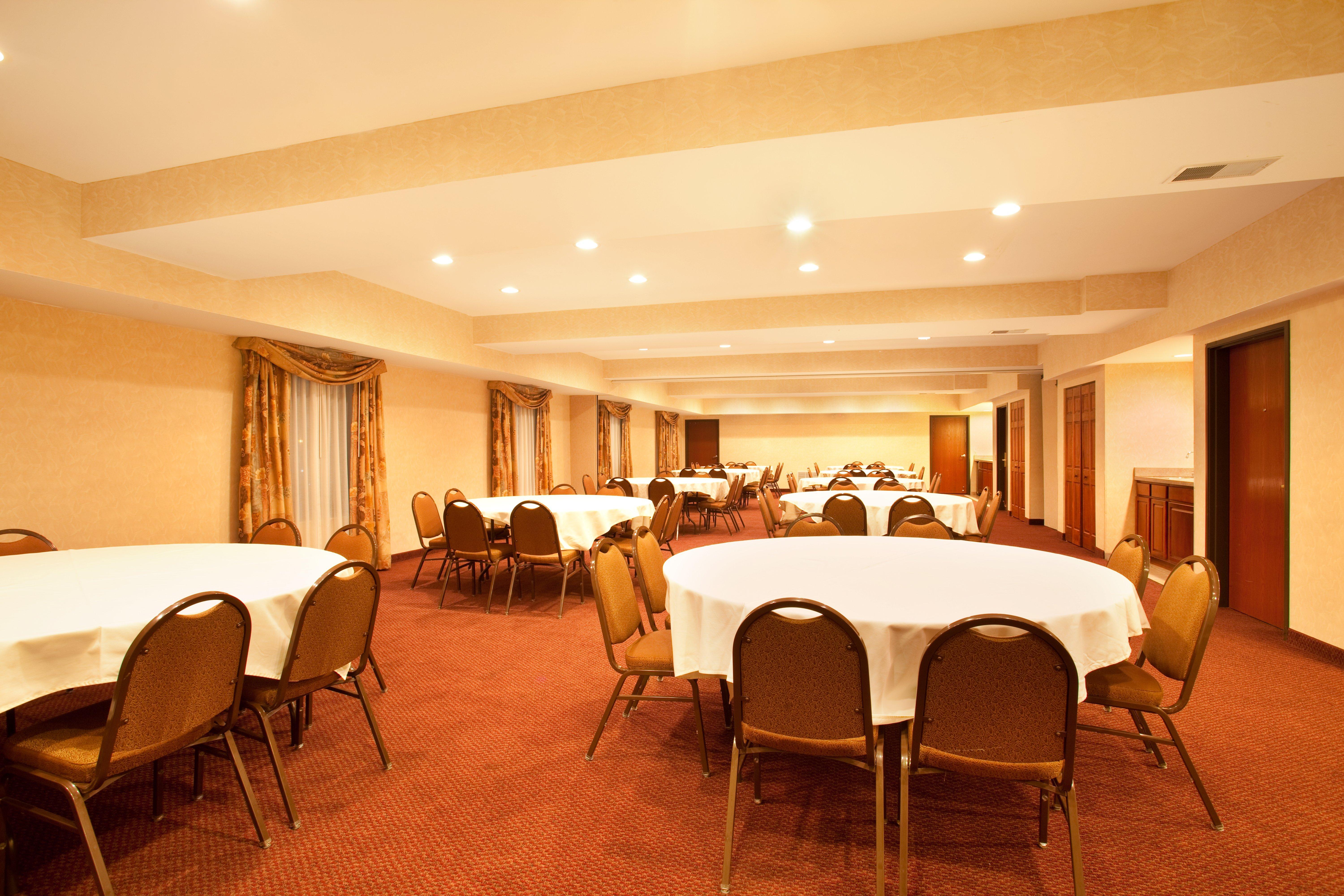Best Western Plus Bourbonnais Hotel & Suites Εξωτερικό φωτογραφία