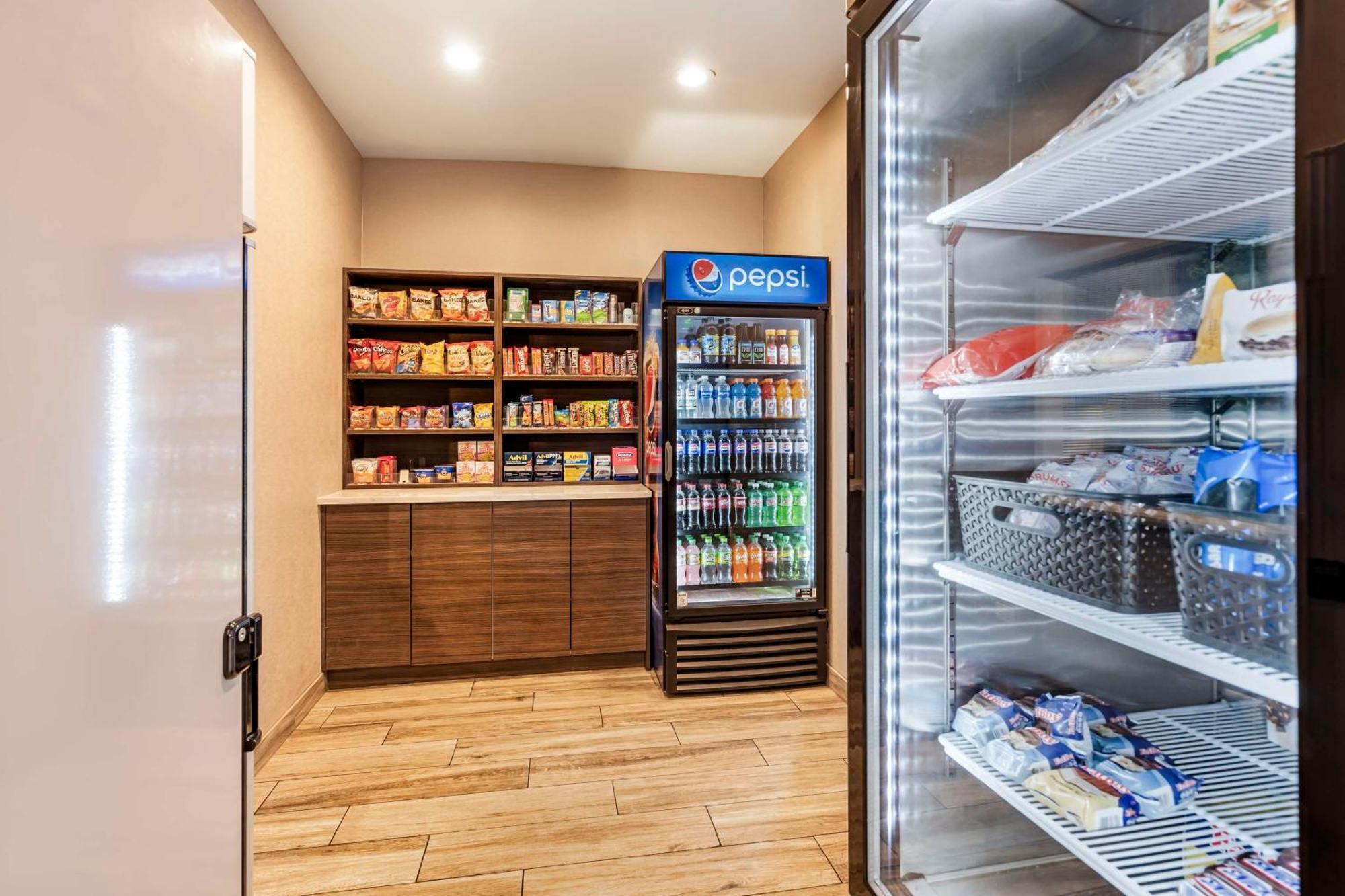 Best Western Plus Bourbonnais Hotel & Suites Εξωτερικό φωτογραφία