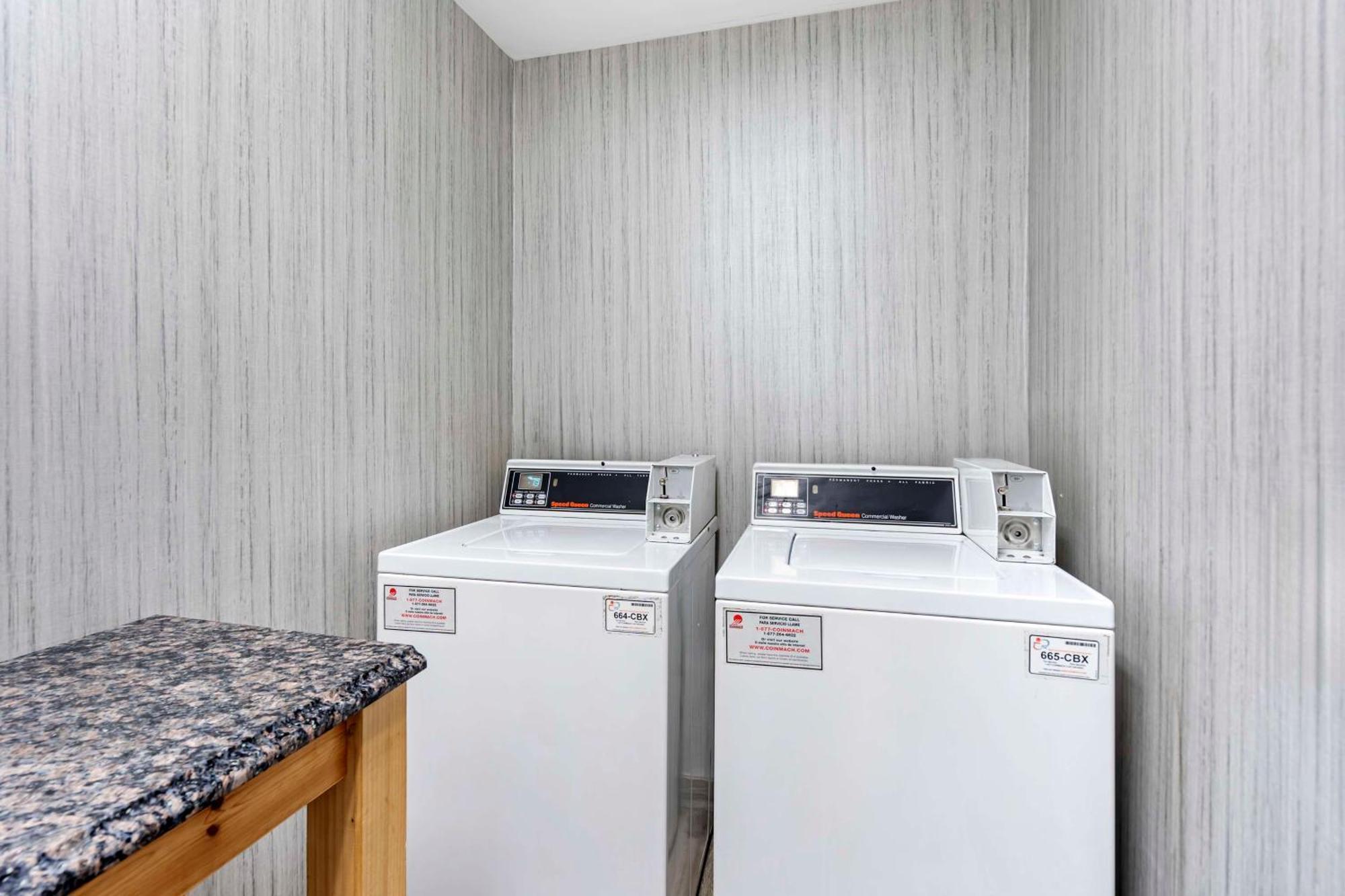 Best Western Plus Bourbonnais Hotel & Suites Εξωτερικό φωτογραφία