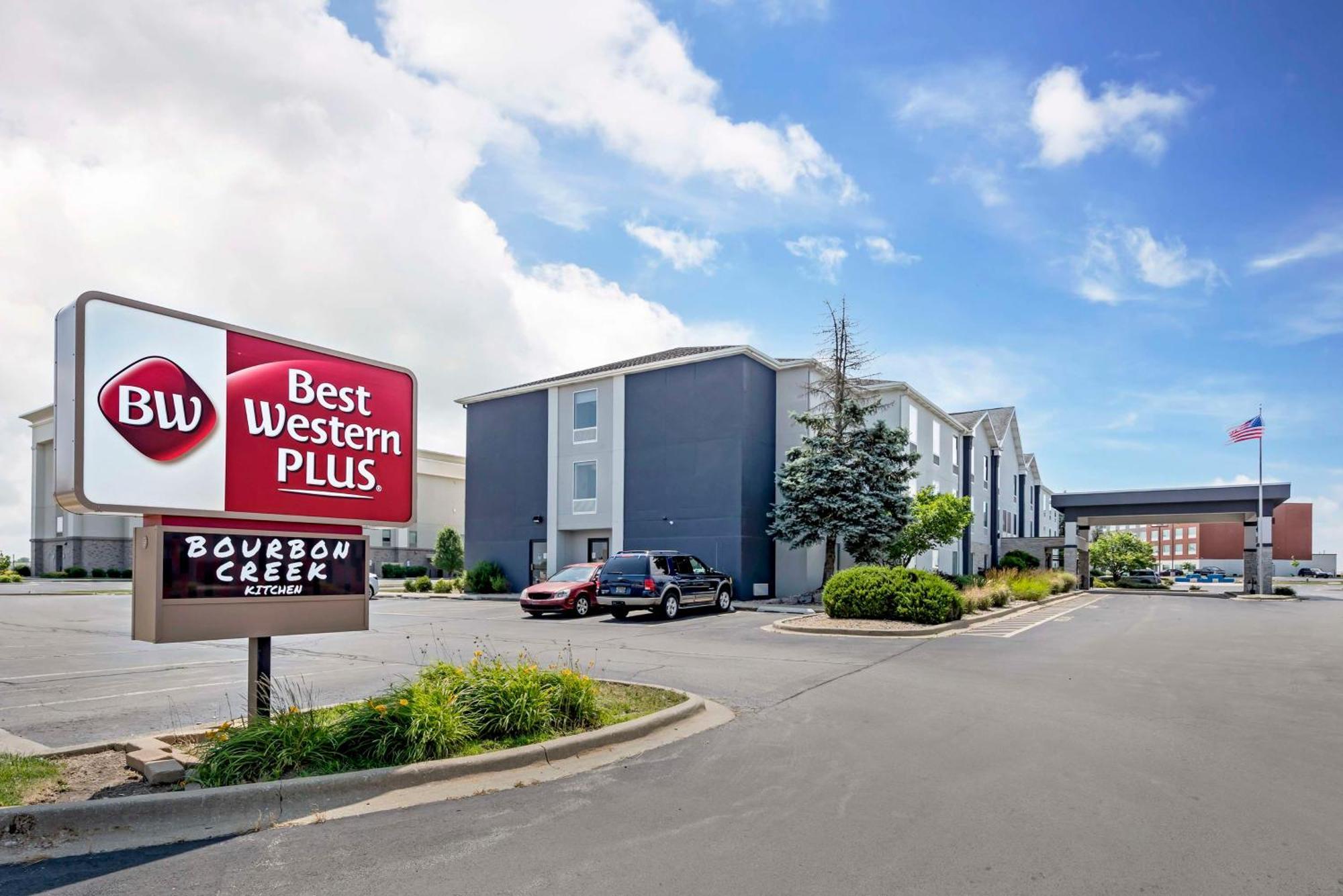 Best Western Plus Bourbonnais Hotel & Suites Εξωτερικό φωτογραφία